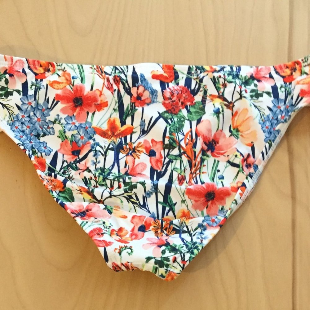 LUCKY BRAND Women's Floral Print Bikini Bottom Size S - Picture 3 of 4